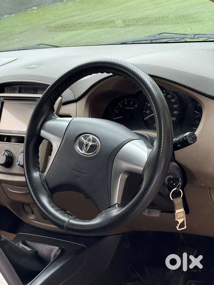 Toyota Innova 2.5 Gx 8 Str Bs-iii, 2016, Diesel