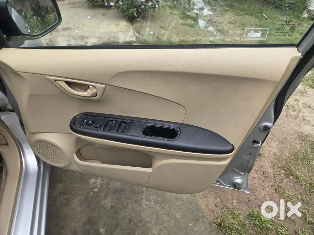 Honda Mobilio 2014 Petrol Well Maintained And Brand New Condition