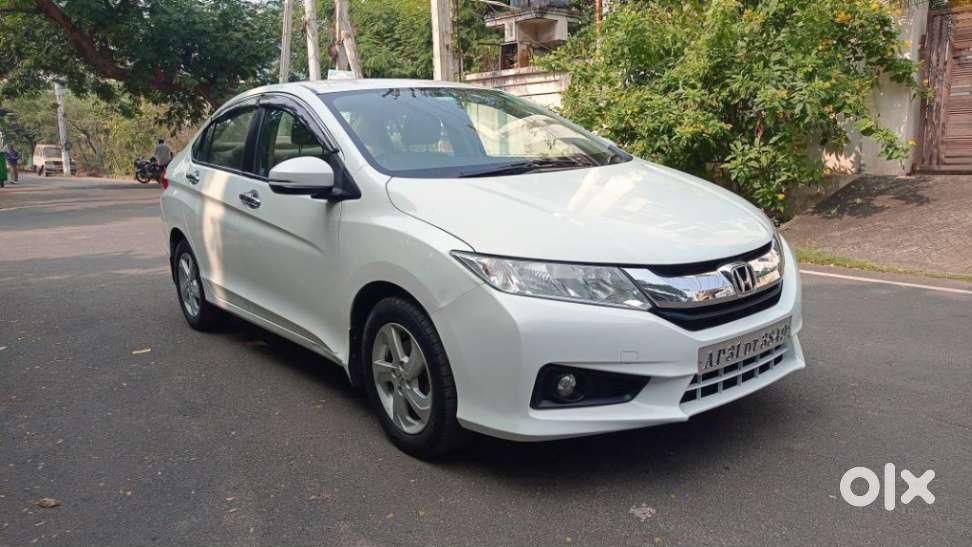 Honda City I-vtec V, 2017, Petrol