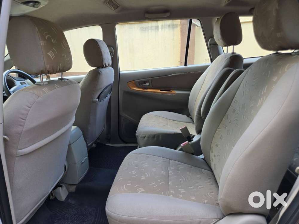 Toyota Innova 2010 V 2.5 Diesel Bsiv
