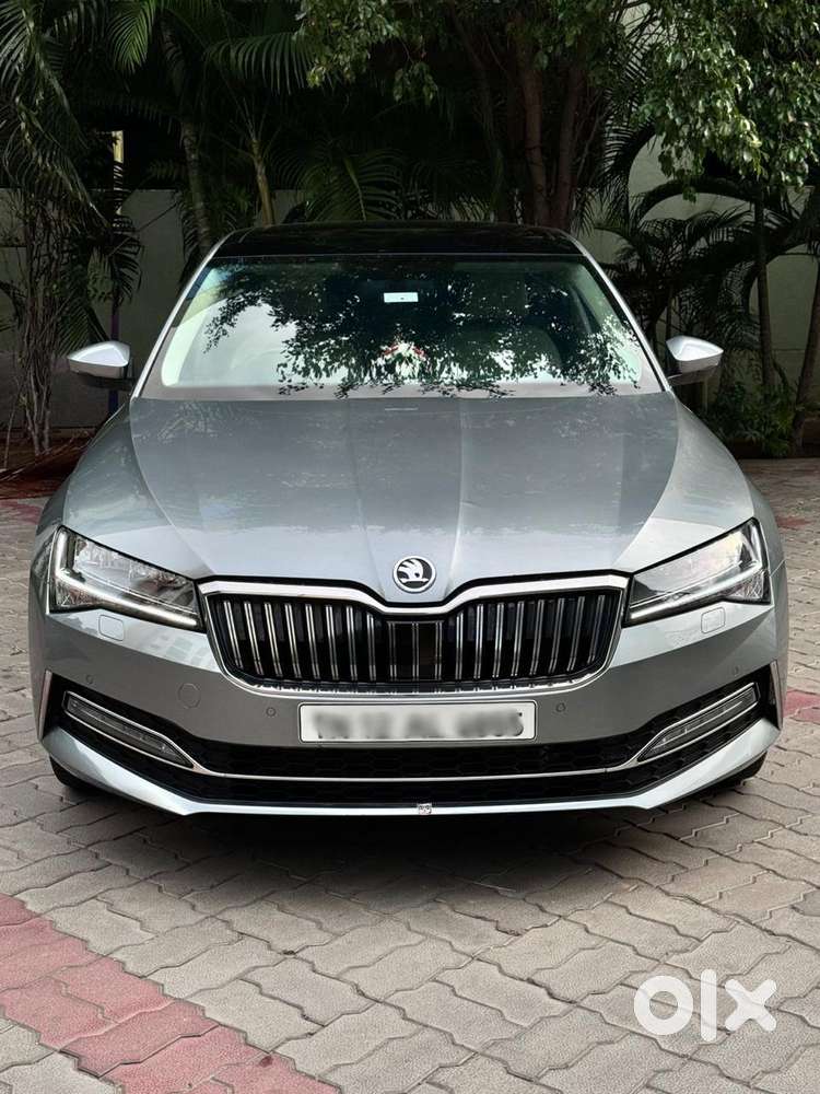 Skoda Superb L&k 2.0 Tdi At, 2023, Petrol