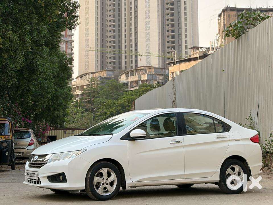 Honda City 2011-2013 1.5 V At Sunroof, 2014, Petrol