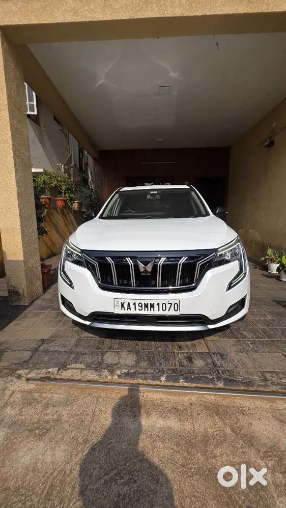 Mahindra Xuv700 Ax5 Petrol Automatic 5 Seater