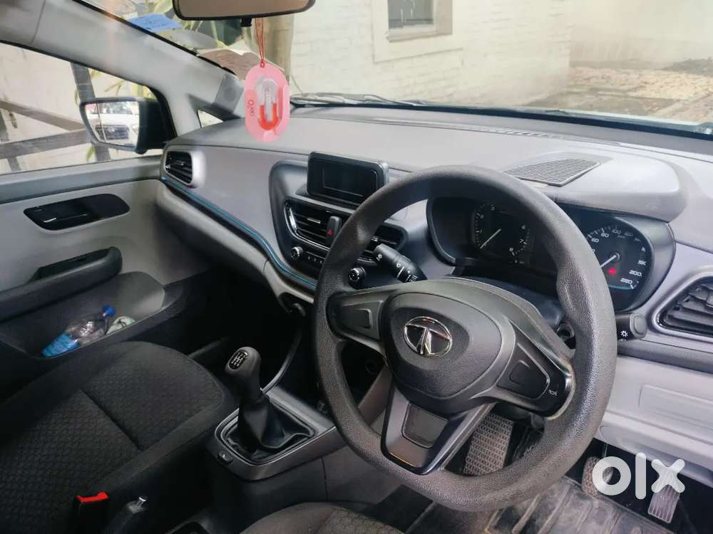 Tata Altroz Xm Petrol 2020