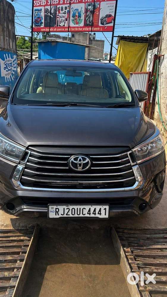 Toyota Innova Crysta 2017 Diesel Well Maintained Loan Service