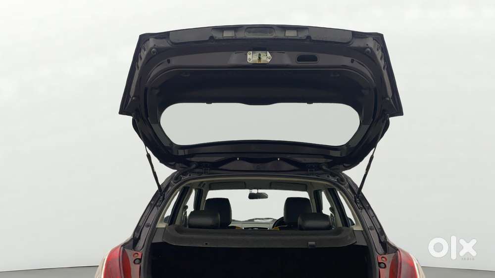 Maruti Suzuki Swift Vxi, 2015, Petrol