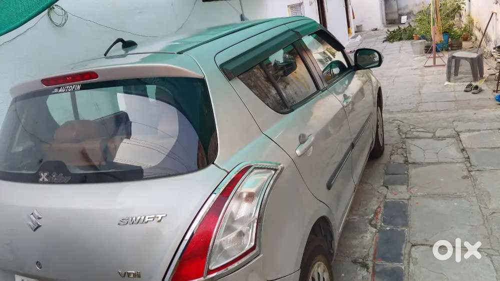Maruti Suzuki Swift 2012