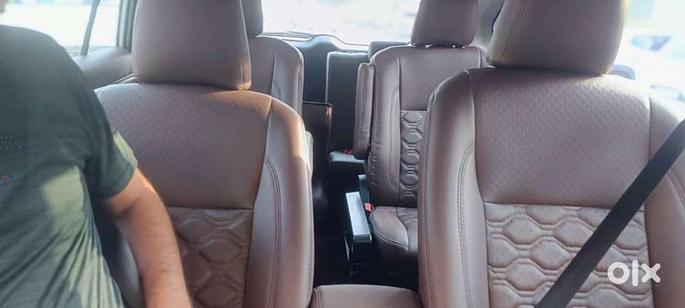 Innova Hycross
