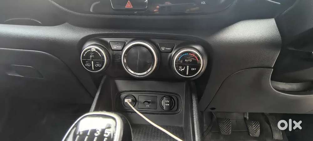 Hyundai Venue 2020 Diesel 96000 Km Driven