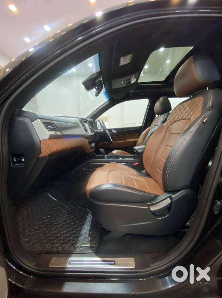 Mahindra Alturas G4 4wd At, 2019, Diesel