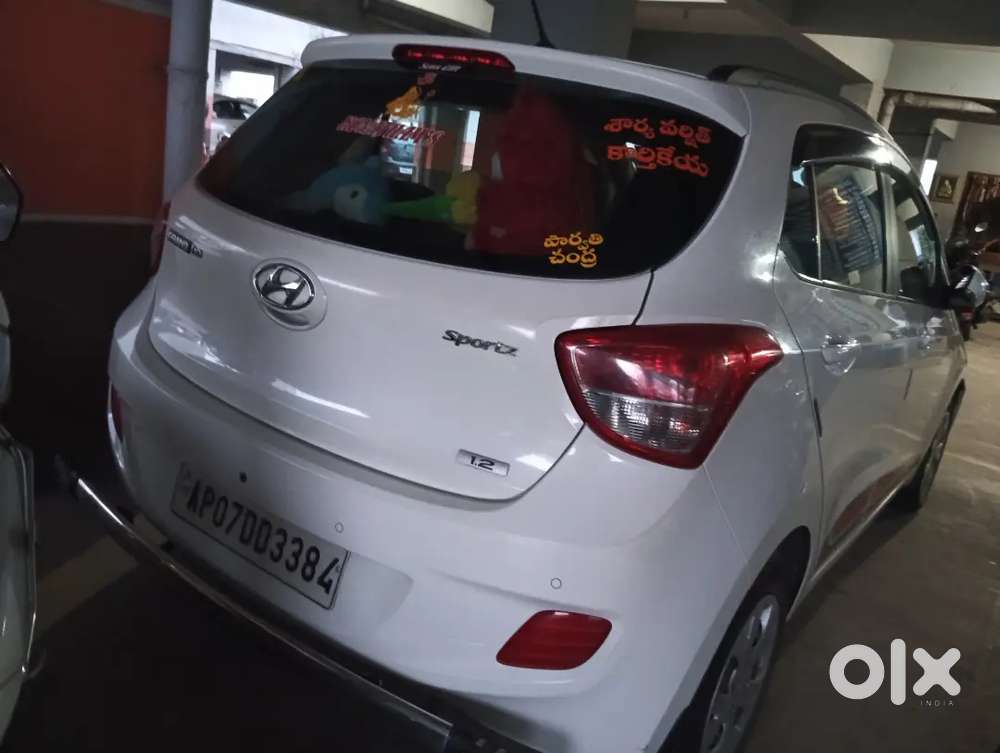 Hyundai I10 / 1.2 Sportz