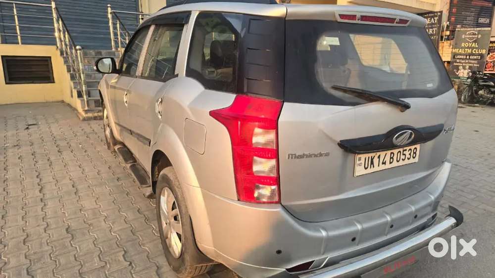 Mahindra Xuv500 W4 2015 Diesel  Second Owner  Well Maintained Suv