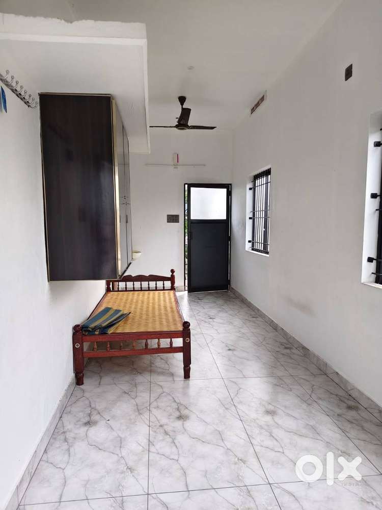1BHK in Kadavanthra