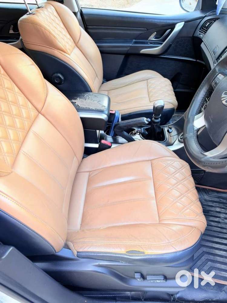 Mahindra Xuv500 W11 At, 2019