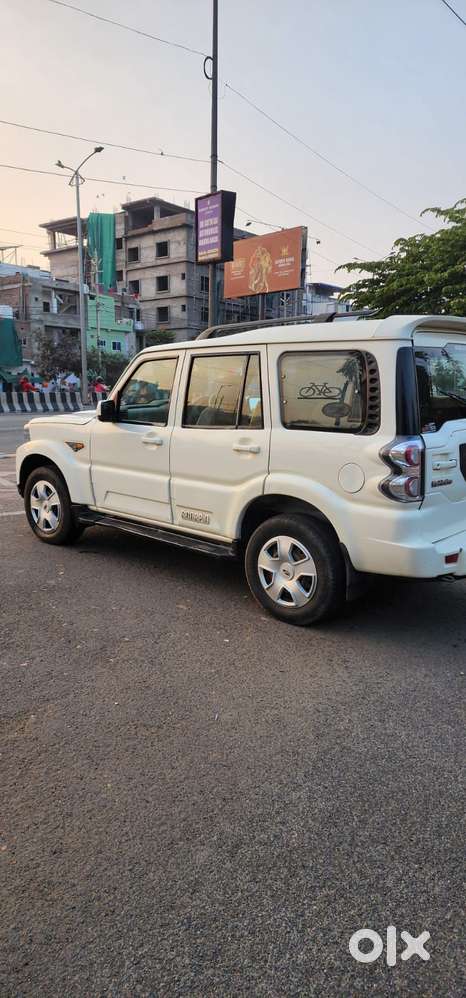 Mahindra Scorpio S6 Plus 8 Seater, 2015, Diesel