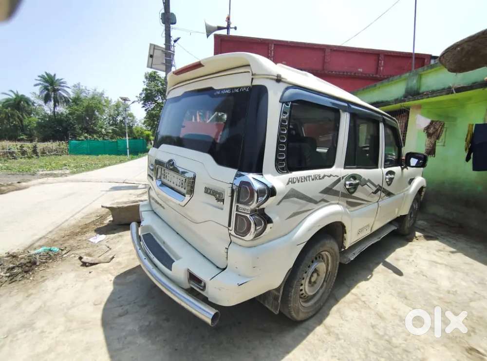 Mahindra Scorpio S4