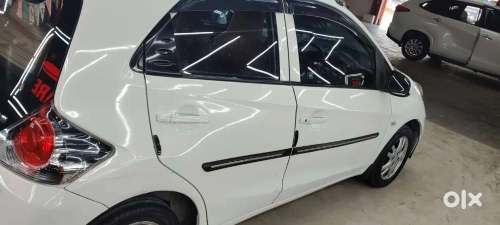 Honda Brio 1.2 E Mt  Mint Condition