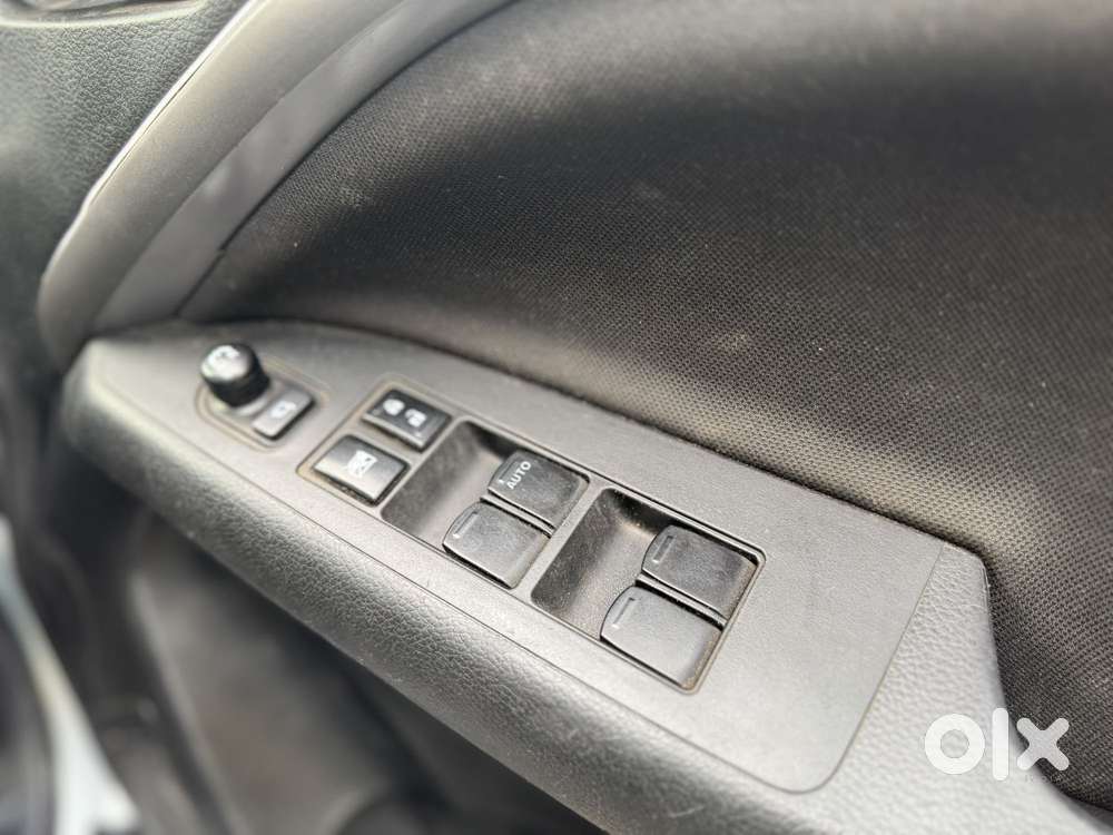 Maruti Suzuki Brezza 1.5 Vxi Cng, 2023, Cng & Hybrids