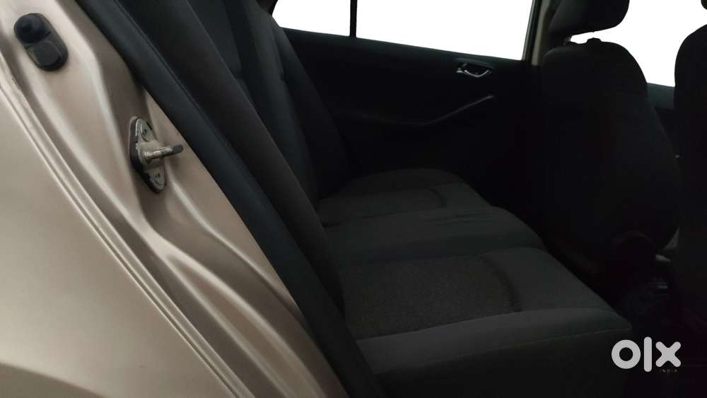 Tata Zest 1.2 Revotron Xt, 2015, Petrol