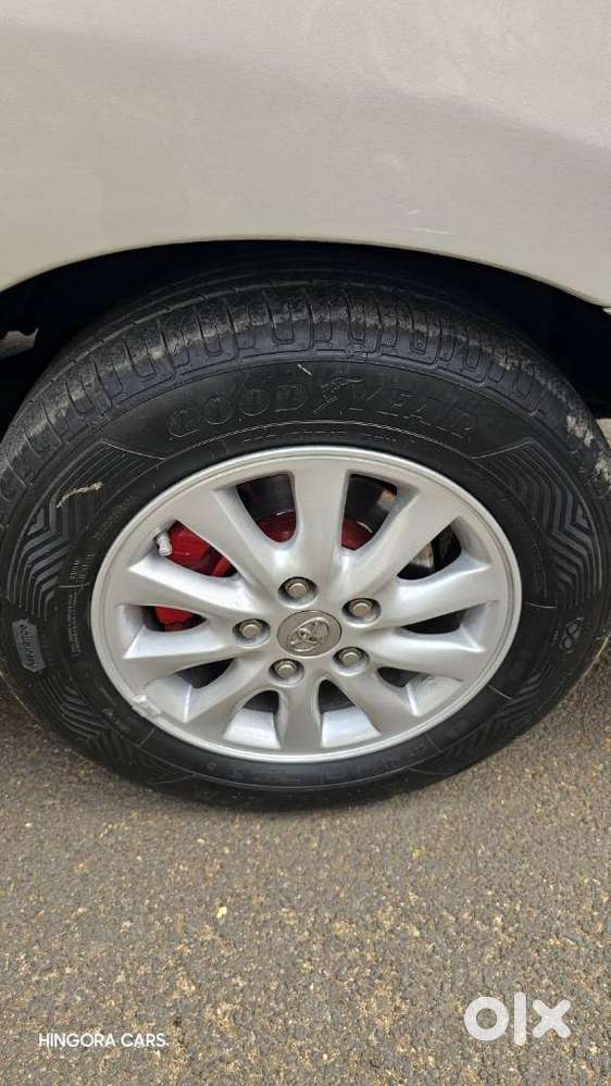 Toyota Innova 2.5 G (diesel) 8 Seater, 2015, Diesel