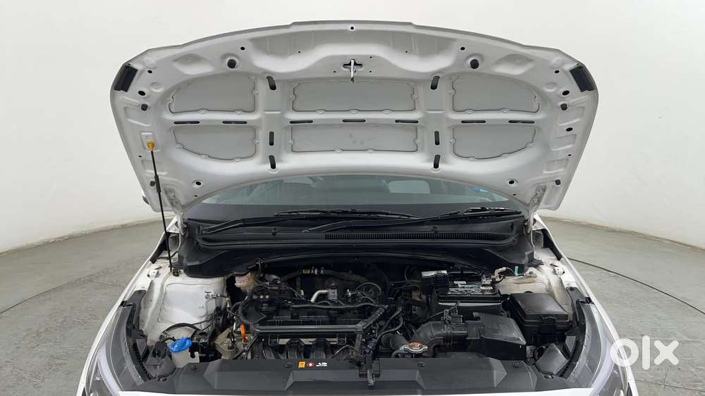 Hyundai New I20 1.2 Asta (o) Ivt, 2025, Petrol