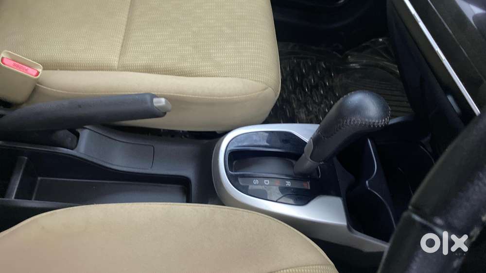 Honda Jazz 1.2 V At I Vtec, 2017, Petrol