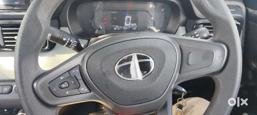 Tata Punch 2025 Petrol 3600 Km Driven Full Insurans No Demej