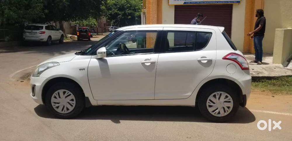 Maruti Suzuki Swift Vxi Optional, 2016, Petrol