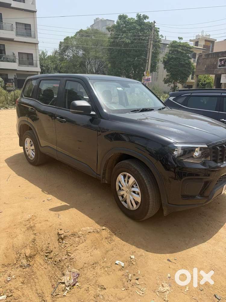Mahindra Scorpio-n Diesel 2025 Black