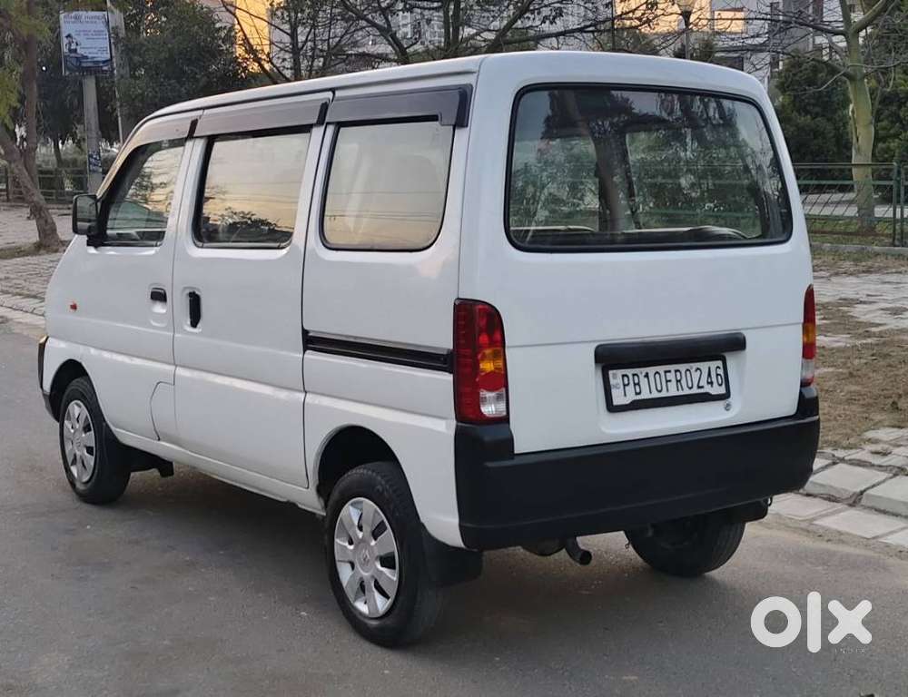 Maruti Suzuki Eeco 7 Seater Standard, 2016, Petrol