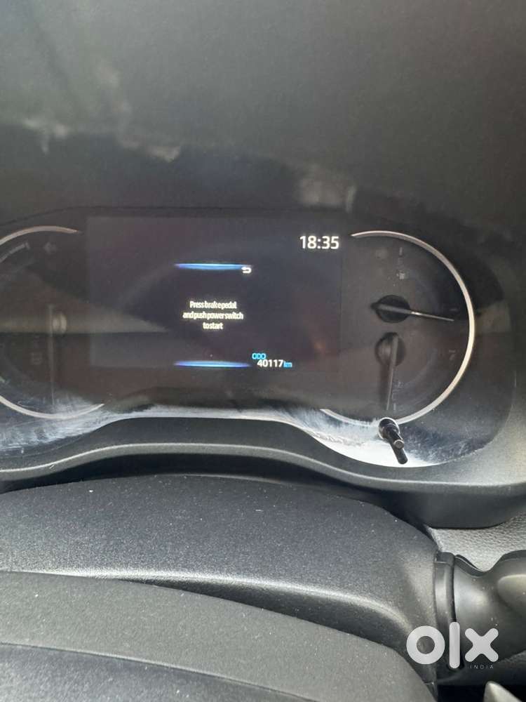 Toyota Innova Hycross 2024
