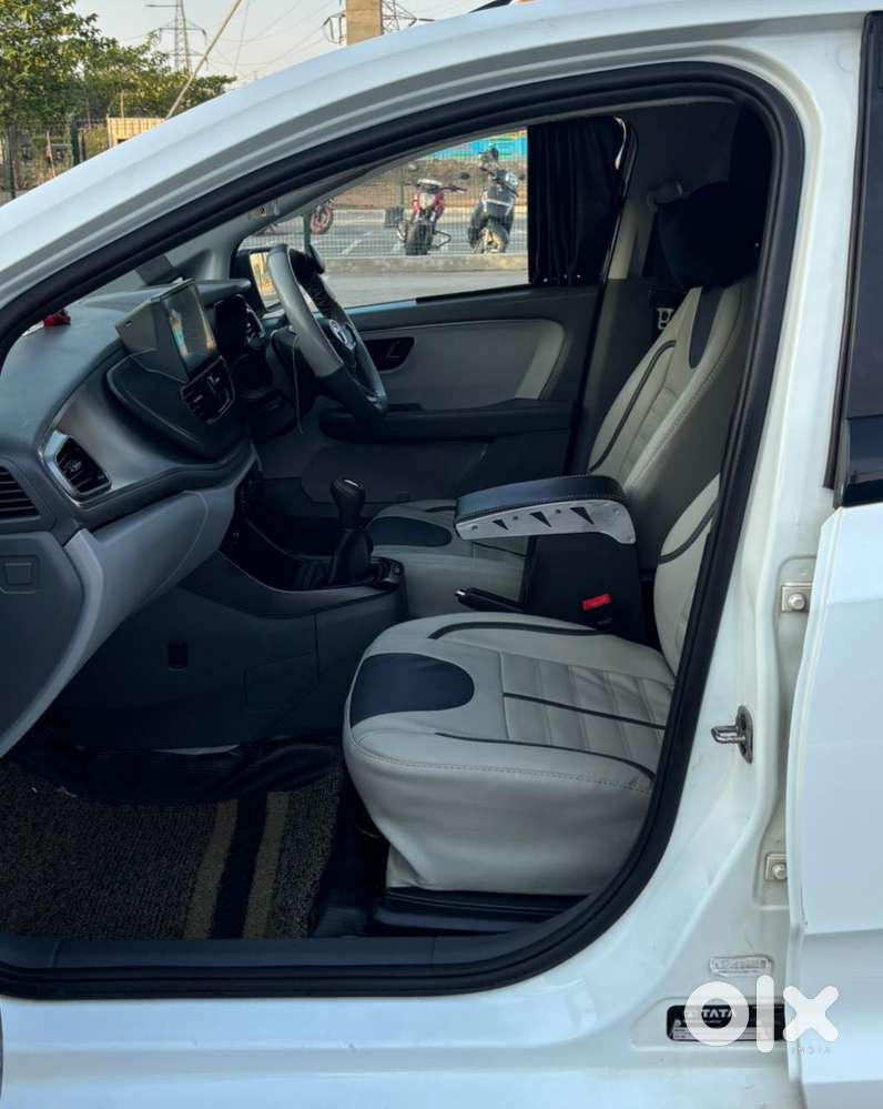 Tata Altroz 1.2 Xm, 2020, Petrol