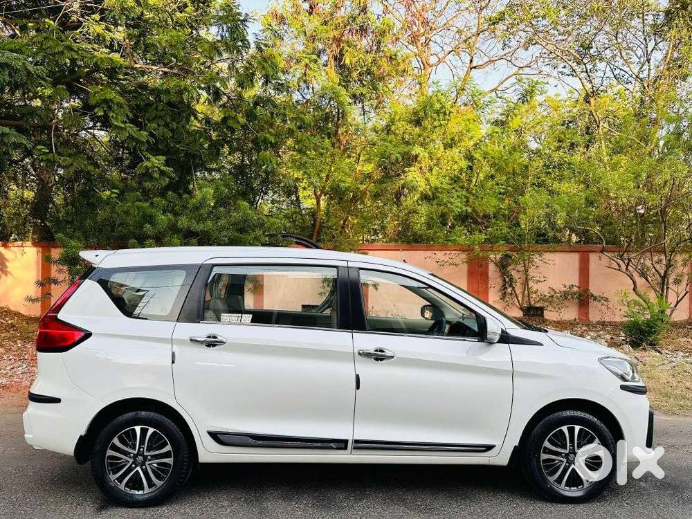 Maruti Suzuki Ertiga Zxi (o) Cng [2022-2023], 2022, Cng & Hybrids