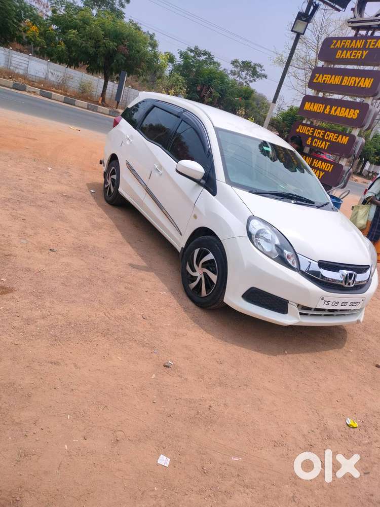 Honda Mobilio Seven Seater