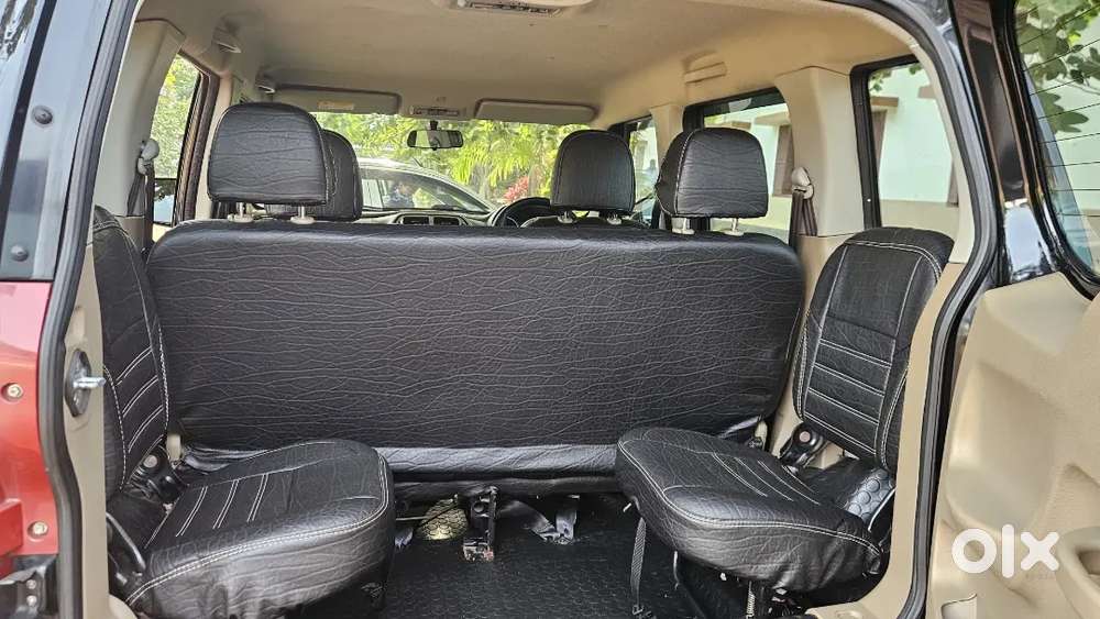 Mahindra Tuv 300 2016 Manual (teacher Used)