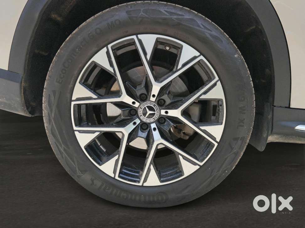 Mercedes-Benz GLC 300 4MATIC, 2023, Petrol