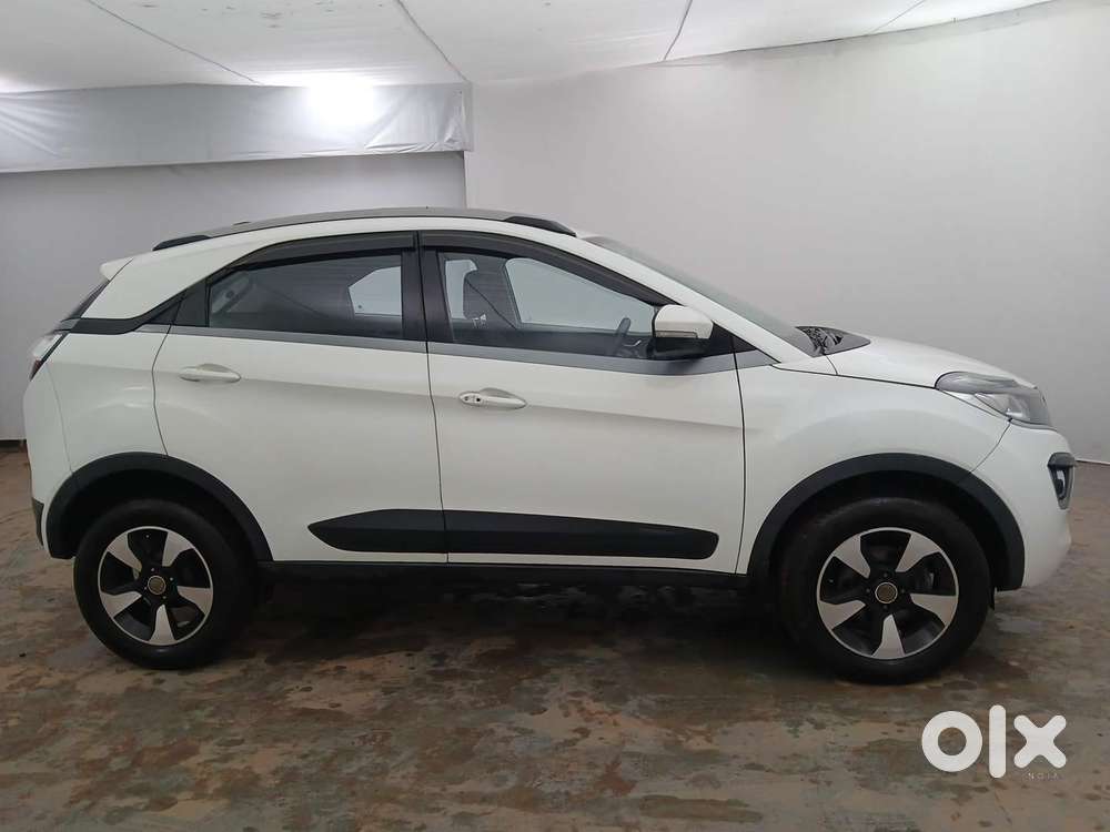 Tata Nexon 1.2 Revotron Xza Plus (o) Dual Tone, 2019, Diesel