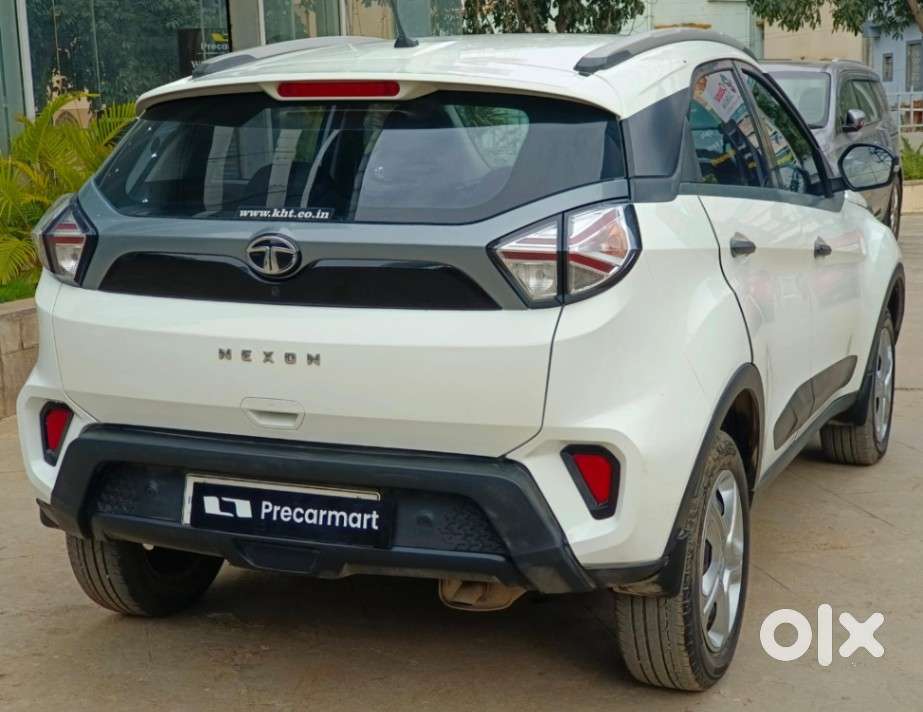 Tata Nexon 1.2 Revotron Xm (s), 2020, Petrol