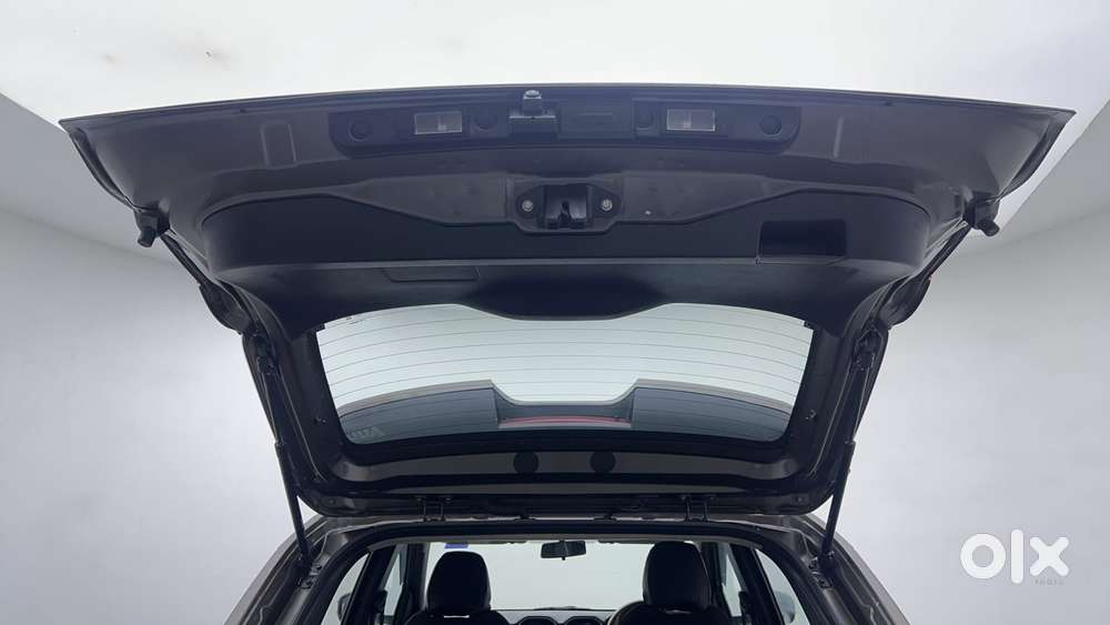 Nissan Magnite Xv Turbo, 2022, Petrol