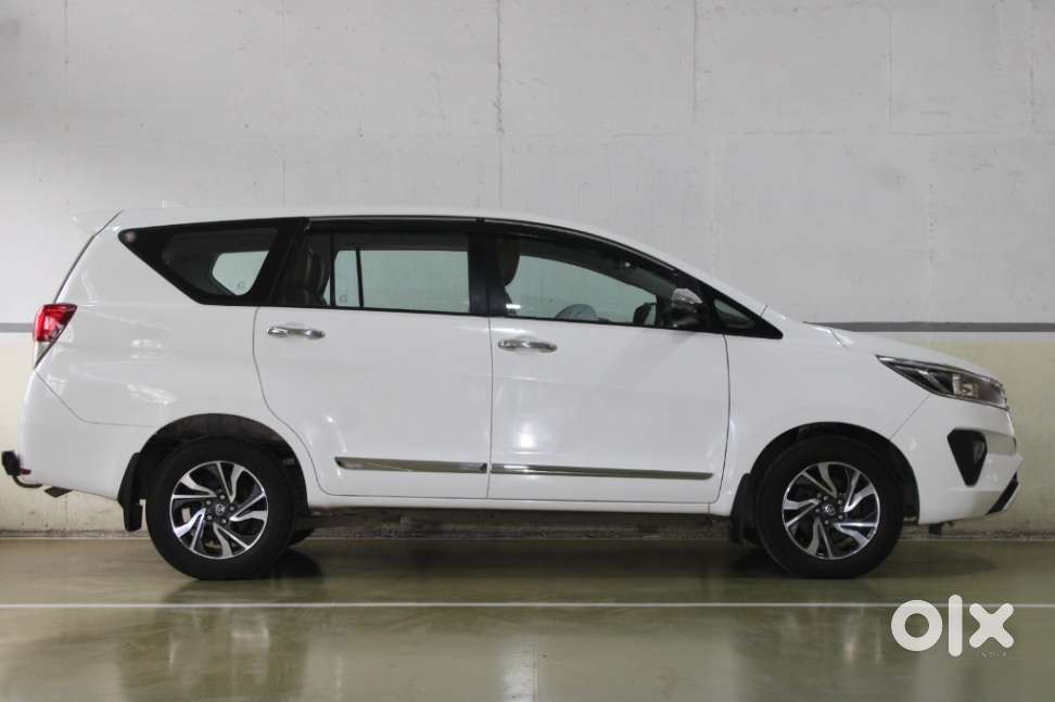 Toyota Innova Crysta [2020-ongoing] 2.7 Gx At 7 Str, 2022, Petrol