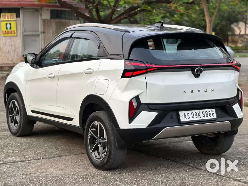 Tata Nexon Fearless 1.2 Revotron Petrol 6 Mt Dt, 2024, Petrol