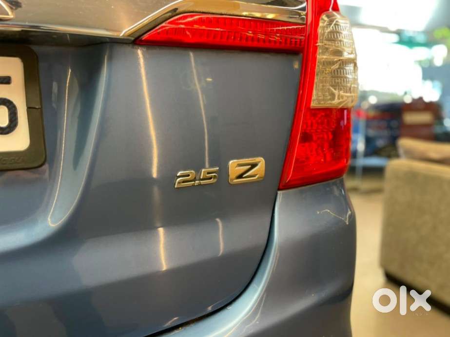 Toyota Innova 2.5 Zx Diesel 7 Seater Bsiii, 2014, Diesel