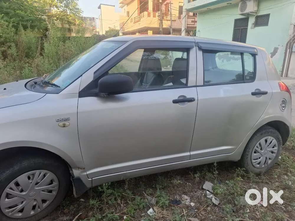 Maruti Suzuki Swift 2009 Diesel 132000 Km Driven