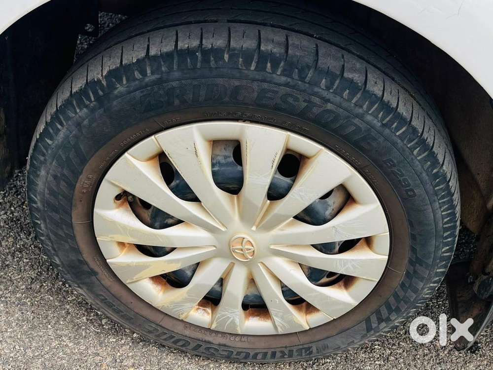 Toyota Model 2011 Car