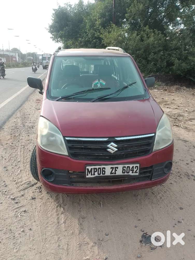 गुड कंडीशन न्यू ब्रांड टायर