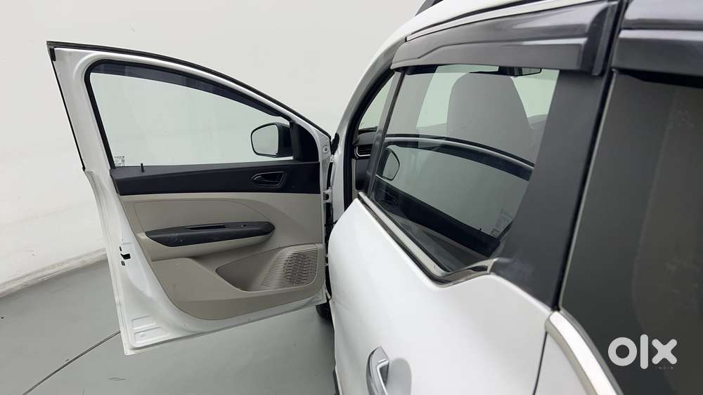 Renault Triber Rxt, 2021, Petrol