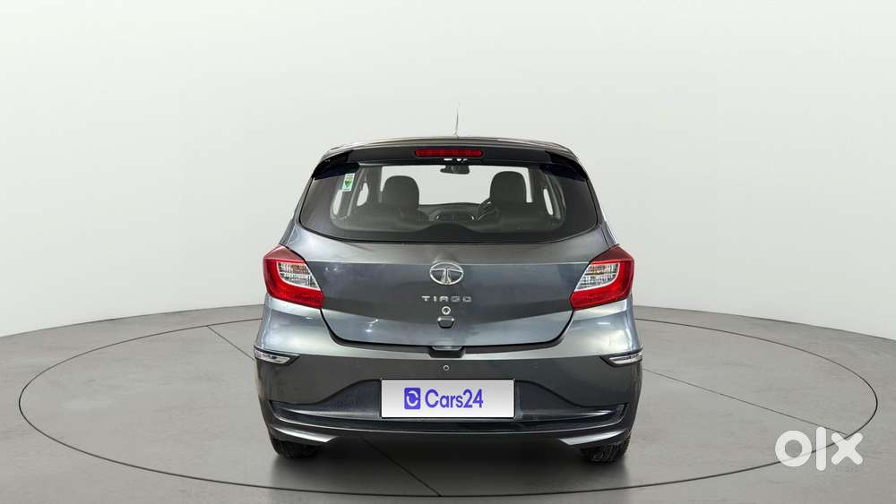 Tata Tiago 1.2 Revotron Xt Option, 2023, Petrol