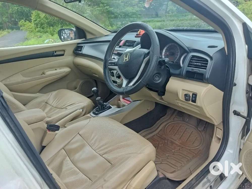 Excellent Condition Well Mentioned Cng Fitted Clean Car