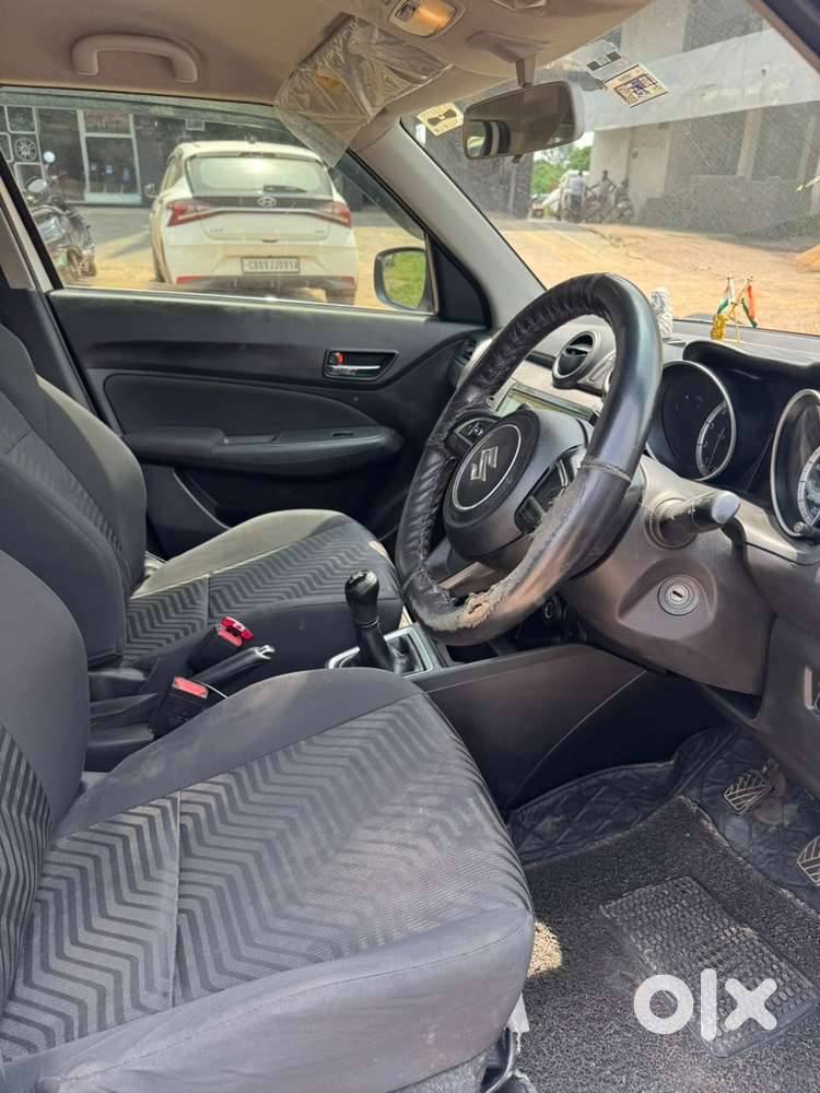 Maruti Suzuki Swift Vxi + Manual, 2022