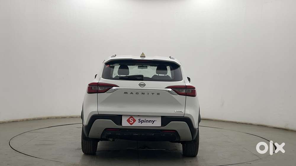 Nissan Magnite 1.0 Xv, 2021, Petrol